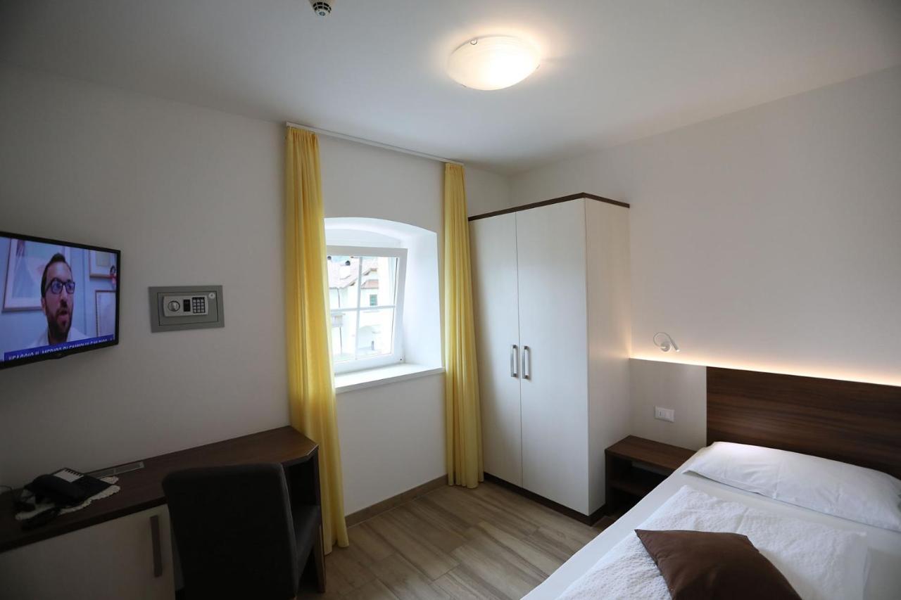Hotel Stampfer Laives Esterno foto