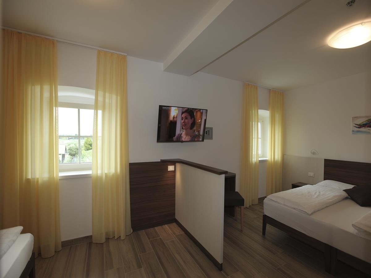 Hotel Stampfer Laives Esterno foto