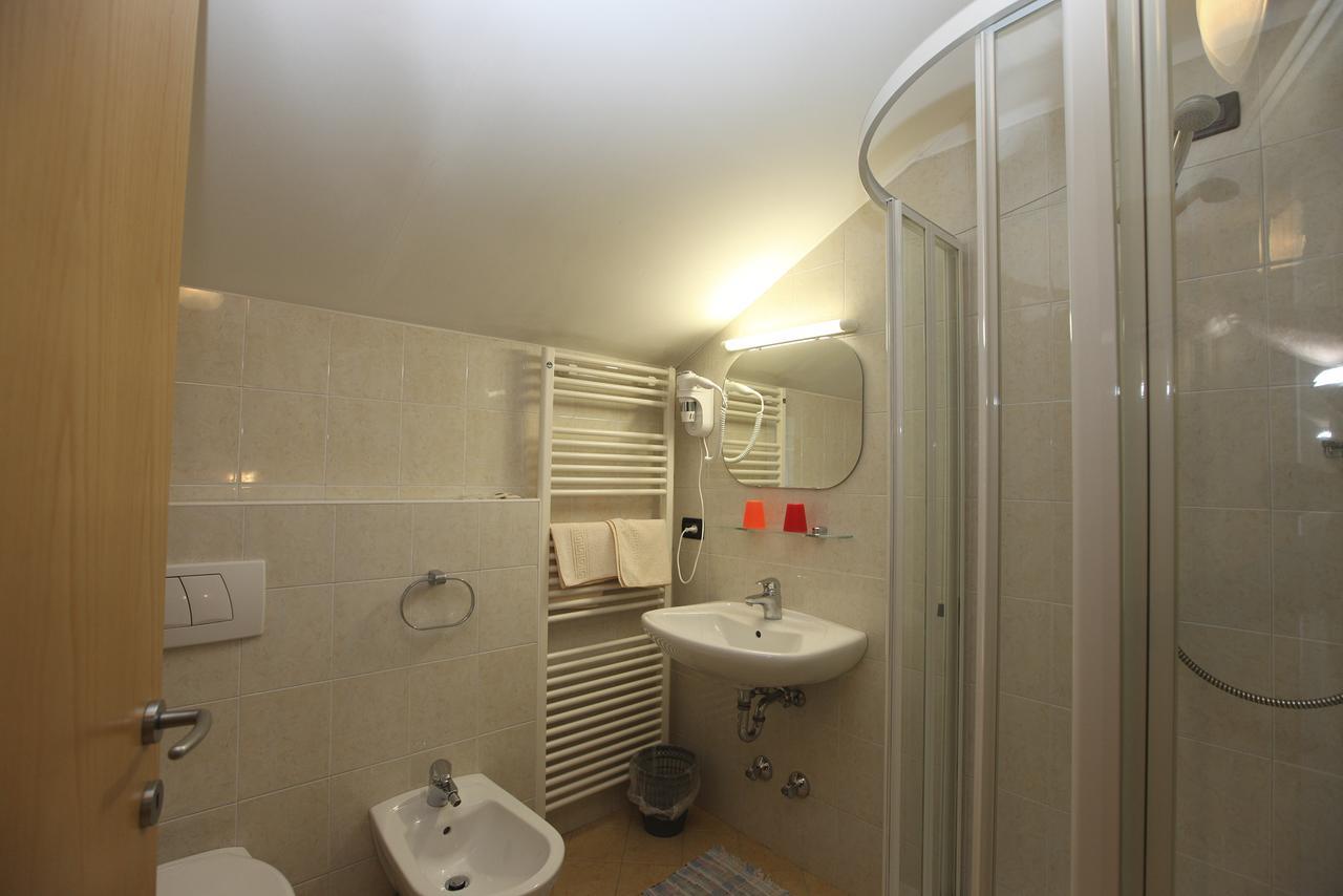 Hotel Stampfer Laives Esterno foto